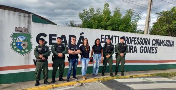 Forças de Segurança participam de campanha de combate à violência contra a mulher
