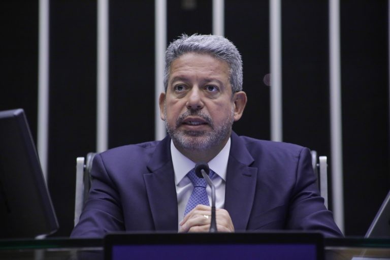 Lira afirma que a Câmara cumpre seu papel de tentar tirar a pressão inflacionária sobre a população