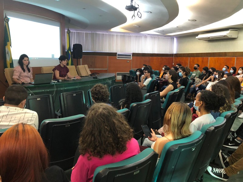 Aprendizado e conhecimento técnico marcam visita de alunos da UFC campus Crateús à Semace
