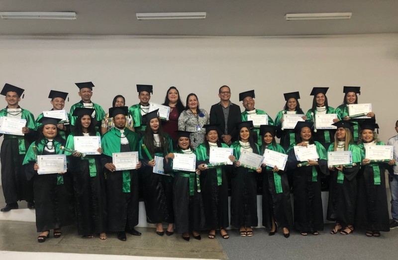 Cetam forma 1ª turma de Enfermagem Indígena da capital