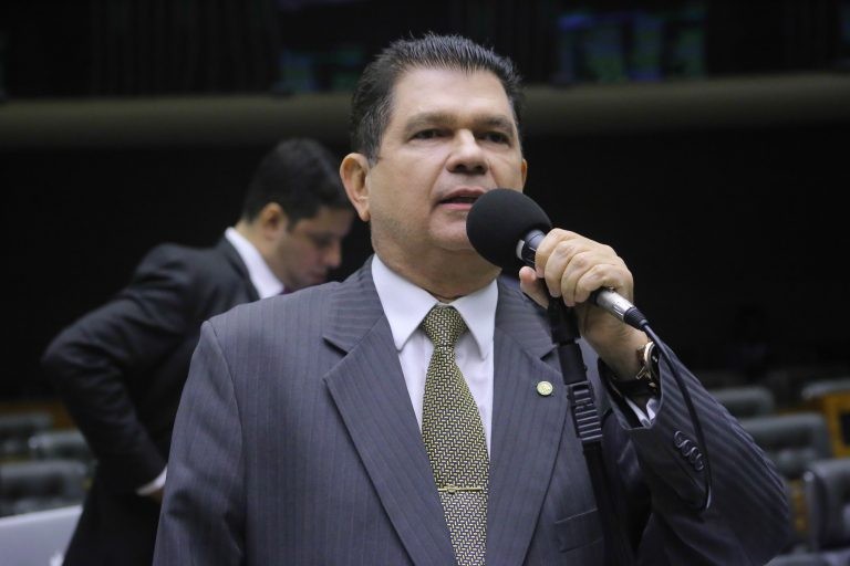 Centro de Estudos e Debates Estratégicos da Câmara promove debate sobre déficit público