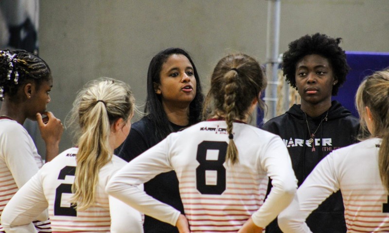 Mulheres são maioria entre coaches de vôlei nos EUA
