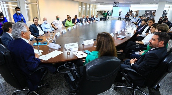 Governo garante R$ 478 mi para esgotamento sanitário de 4 municípios