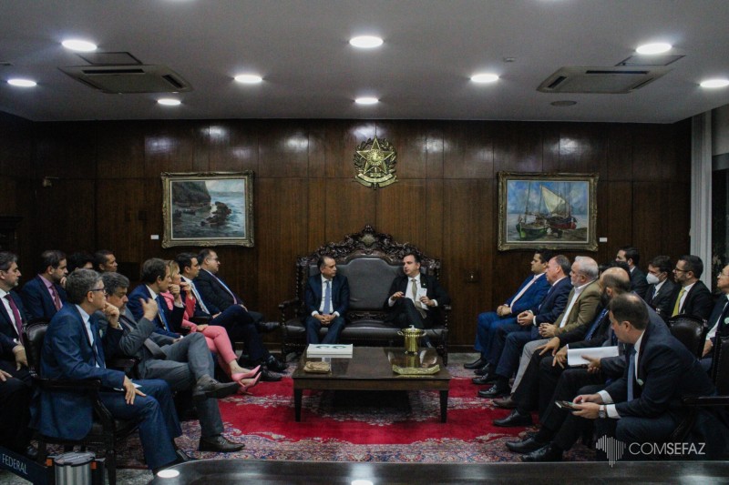 Comsefaz e Senado discutem impactos de projeto de lei sobre finanças dos estados
