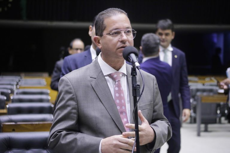 Projeto oferece licença de oito dias para advogado em luto