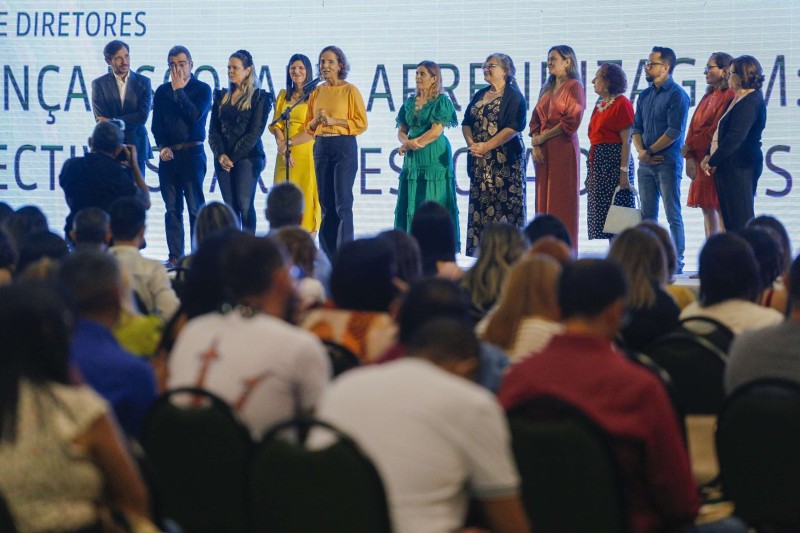 Em seminário, governadora Izolda Cela destaca o protagonismo dos gestores escolares para o êxito das políticas de educação no Ceará