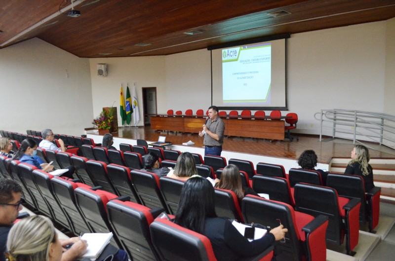 Educação fomenta práticas de recuperação de aprendizagem para alunos do 6º ano do ensino fundamental