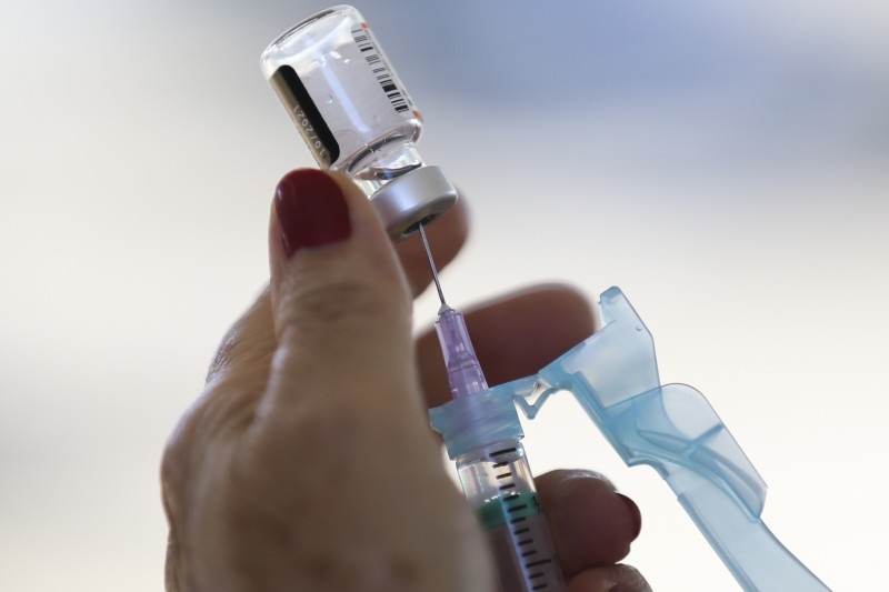 Rio amplia segunda dose de reforço para pessoas com 50 anos ou mais