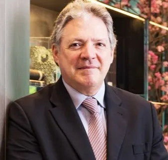 A saúde dos iguais e a saúde dos privilegiados.