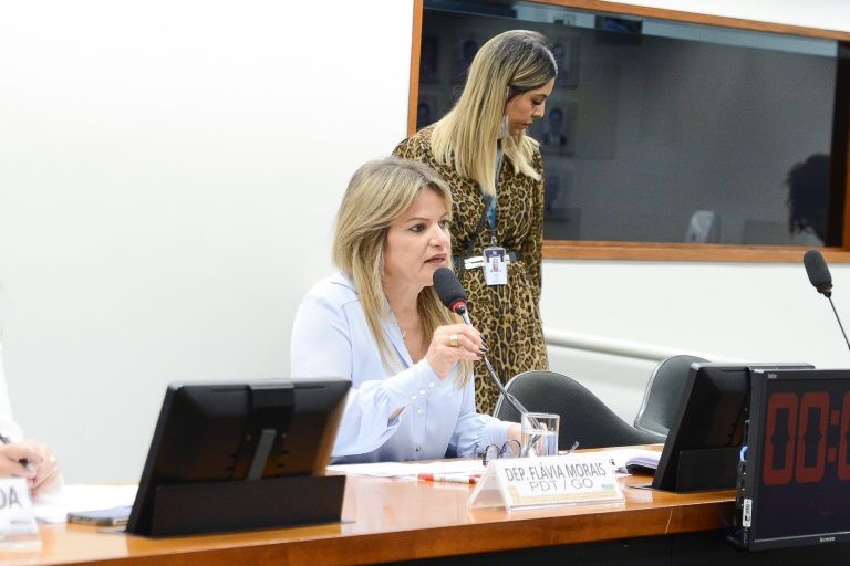 Debatedores apontam que eventual decisão do STJ a favor de planos de saúde pode colocar pacientes em risco