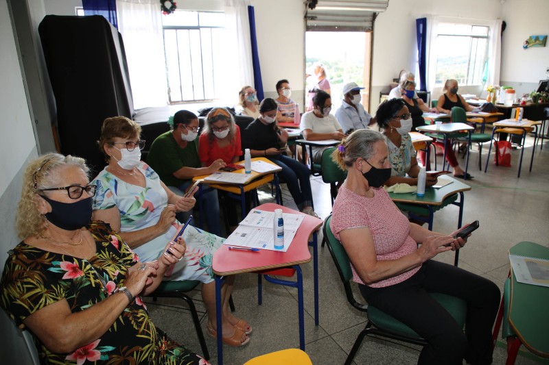 Curso básico de smartphone do Estado é finalista do Prêmio Estratégia ODS Brasil 2022