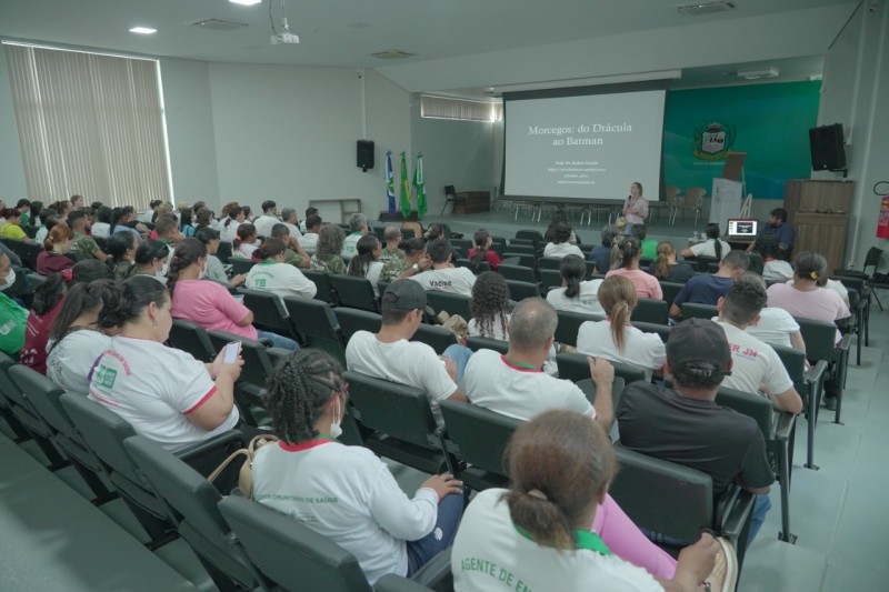 Profissionais da Saúde participam de capacitação sobre morcegos em áreas urbanas