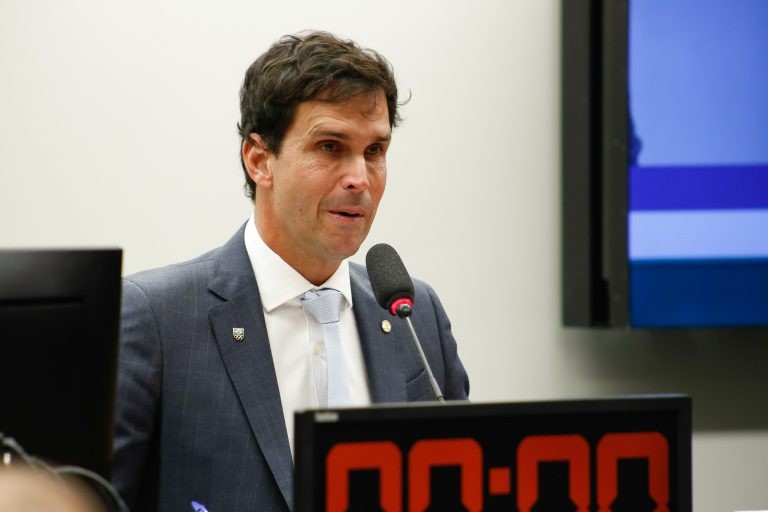Vôlei apresenta plano para manter tradição de medalha olímpica na quadra