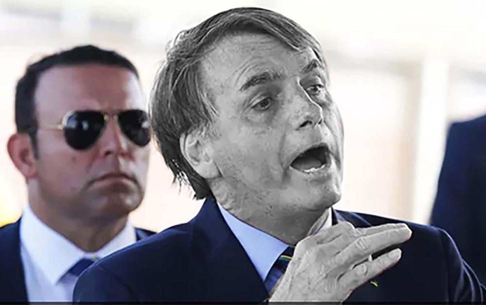 Bolsonaro é condenado por dano moral coletivo à categoria dos jornalistas após ação do SJSP.