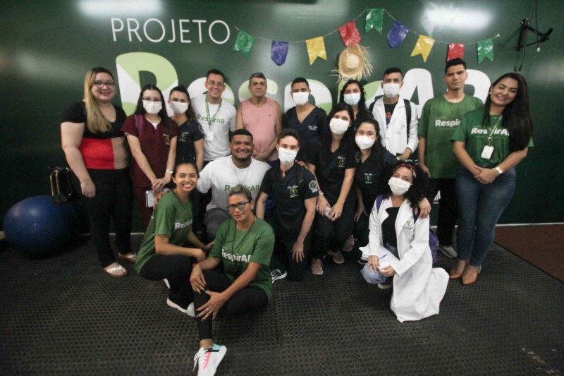 Acadêmicos da Ufam visitam núcleo do RespirAr na Vila Olímpica
