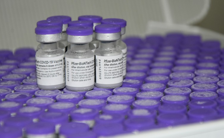 Tocantins recebe 30.420 doses de imunizantes da Pfizer adulta contra covid-19