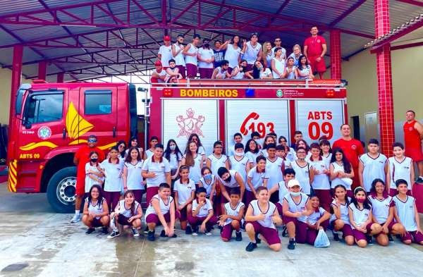 Quartéis do Corpo de Bombeiros recebem visitas de colégios em Fortaleza