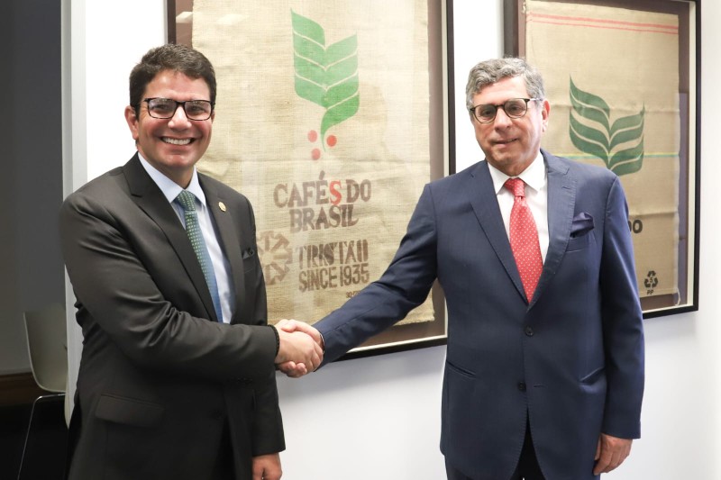 Governador Gladson Cameli se reúne com embaixador em Londres para apresentar projeto de turismo do Acre