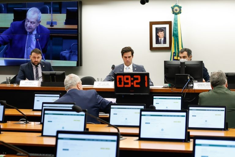 Deputados e atletas do judô defendem mais incentivos para a modalidade no Brasil