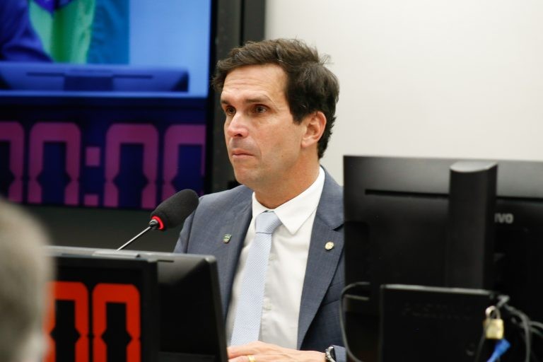 Comissão aprova proposta para ampliar divulgação de informações sobre crianças e adolescentes desaparecidos
