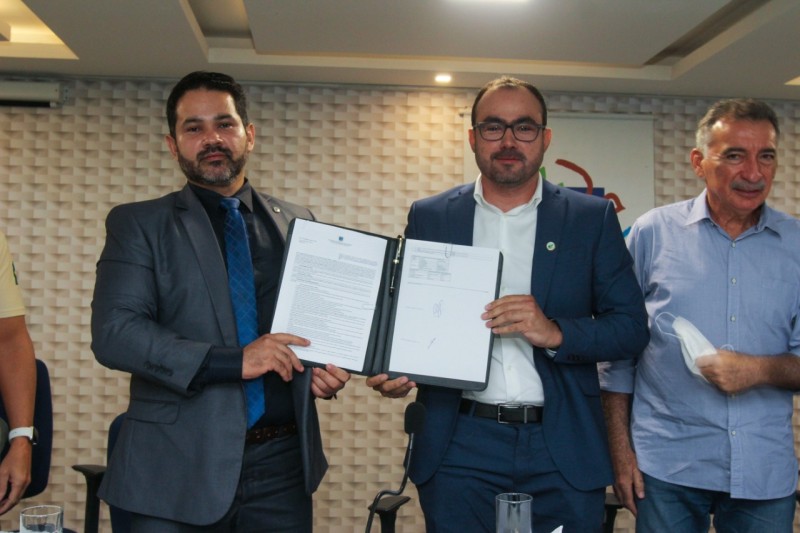 Semace e Ibama assinam Acordo de Cooperação Técnica que visa gestão compartilhada da fauna silvestre do Ceará