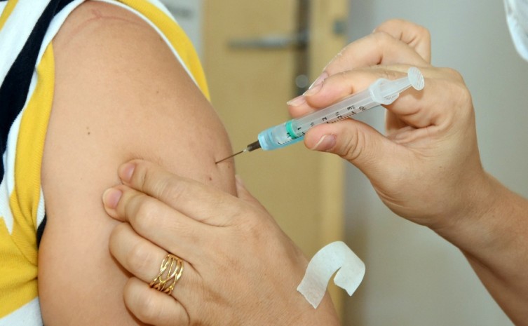 Saúde alerta sobre importância da vacinação contra febre amarela