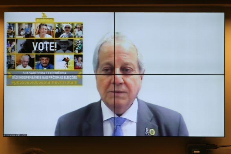 Debatedores apontam voto do idoso como ferramenta para reivindicar políticas públicas