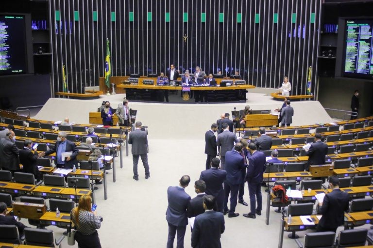 Câmara aprova projeto que institui o Dia Nacional do Terço dos Homens
