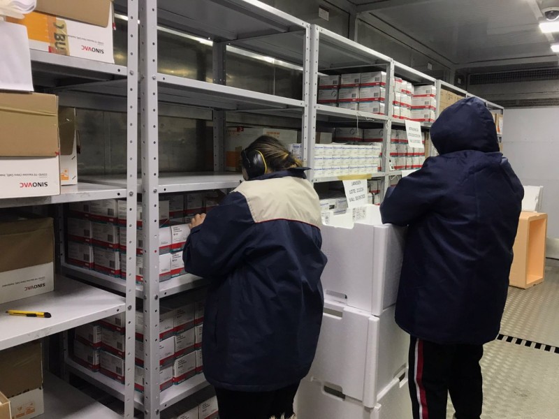 Amazonas recebe mais 70 mil doses de vacina contra a Covid-19 nesta segunda-feira (13/06)