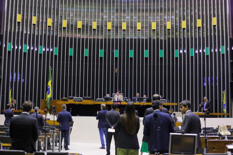 Câmara aprova emendas à Convenção Internacional sobre Medidas de Tonelagem de Navios