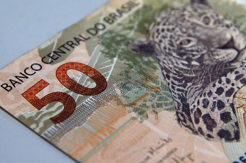 Trabalhadores nascidos em dezembro podem sacar até R$ 1 mil no FGTS