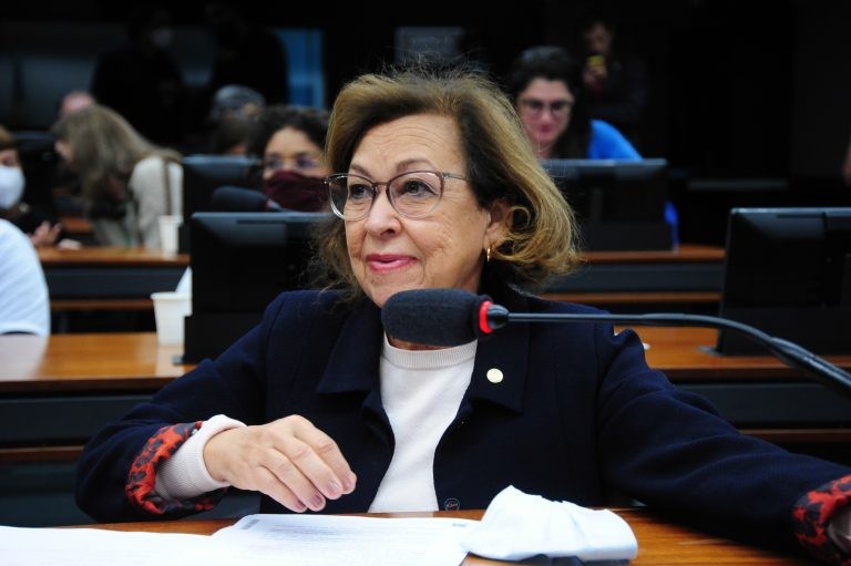 Comissão aprova projeto que permite que escolas públicas sejam habilitadas como pontos de cultura