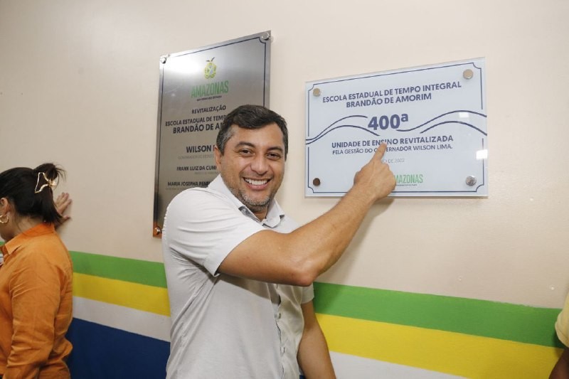 Em Parintins, Wilson Lima entrega unidade de ensino e alcança a marca de 400 escolas revitalizadas na rede estadual