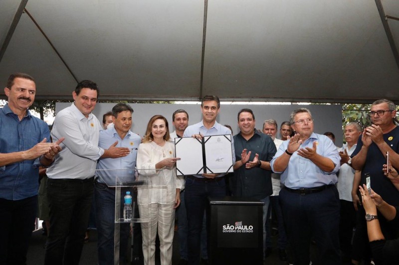 SP libera R$ 2,5 mi para Santa Casa de Jales e entrega clínica veterinária em Votuporanga