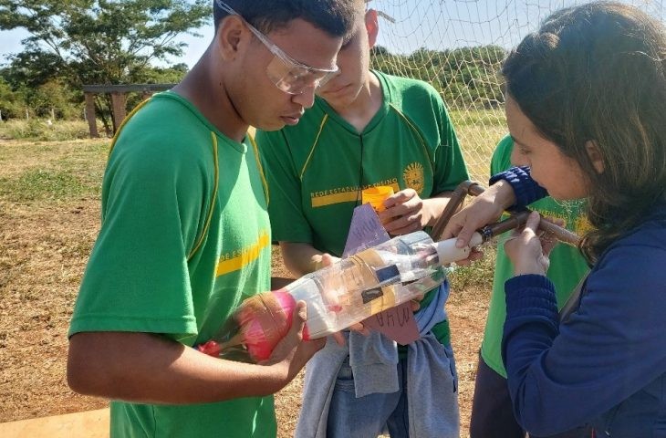 CRE-3 mobiliza estudantes da REE para Primeira Mostra Pantaneira de Foguete