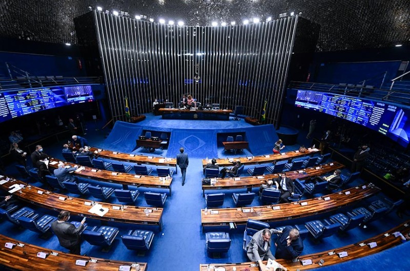 Senado pode votar projeto de ampliação do Pronatec nesta terça
