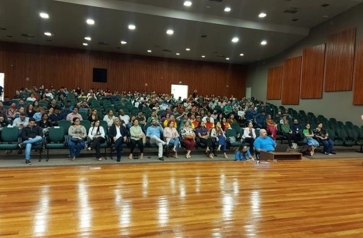 Diretores da REE da capital recebem 6ª edição da Teia da Educação 2022