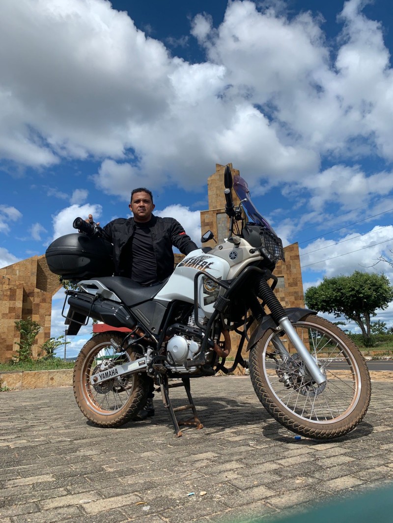 Sobre duas rodas: Fotógrafo fará mapeamento das 224 cidades do Piauí