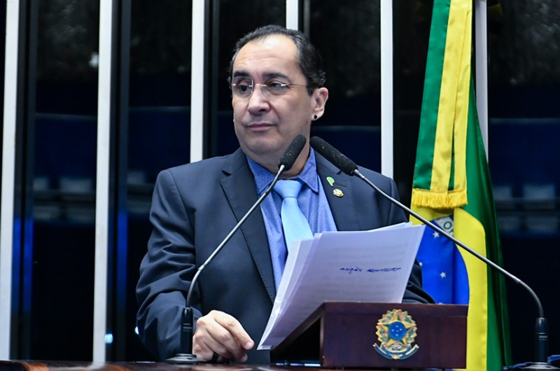 Para Kajuru, CPI da Petrobras é ´jogo de cena´ de Bolsonaro