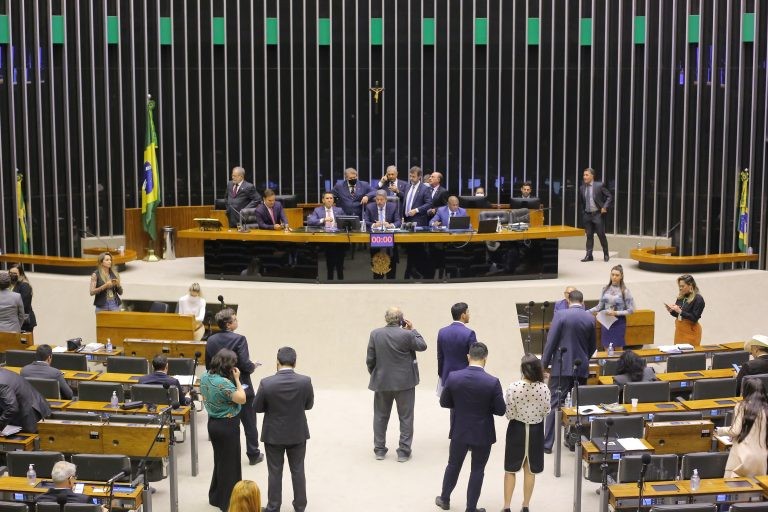 Aprovado texto-base de MP que facilita captação de recursos para o setor rural; acompanhe