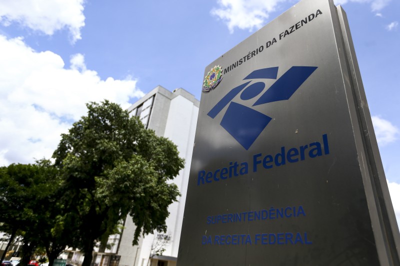 Receita alerta para golpes envolvendo a regularização de CPF