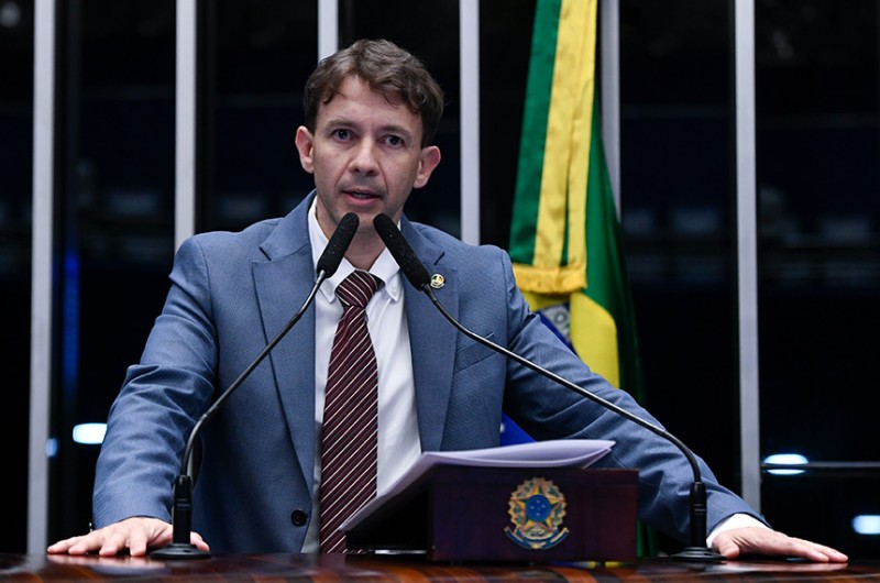Eduardo Velloso destaca ações de regularização fundiária do governo