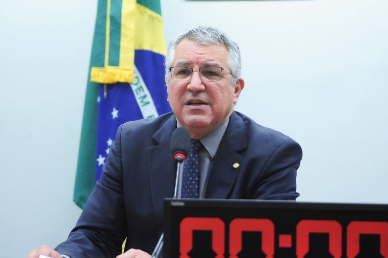 Comissão aprova proposta que visar aumentar participação da comunidade na gestão do SUS