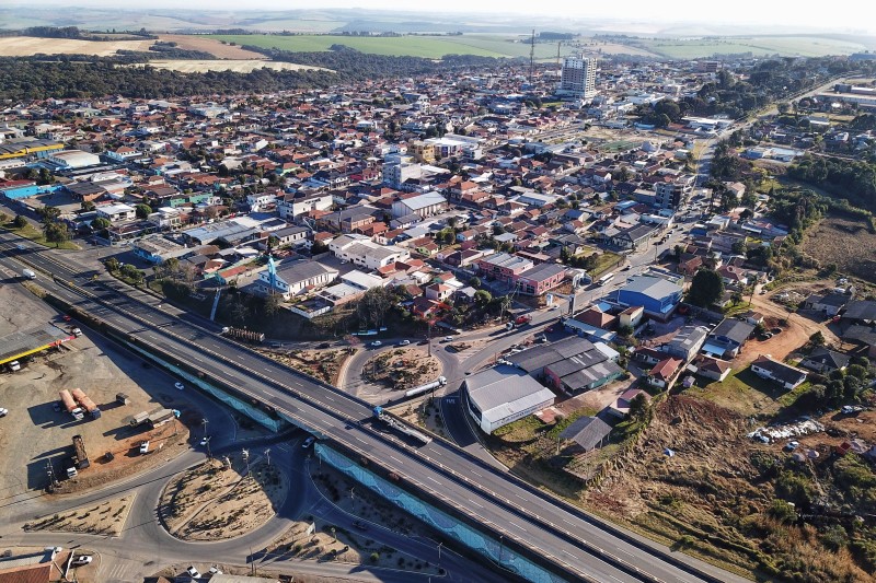 Ambev vai instalar fábrica de garrafas sustentáveis de R$ 870 milhões em Carambeí