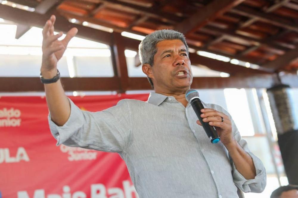 O pré-candidato ao governo da Bahia pelo PT, Jerônimo Rodrigues comenta prisão de ex-ministro de Bolsonaro e questiona ex-prefeito.