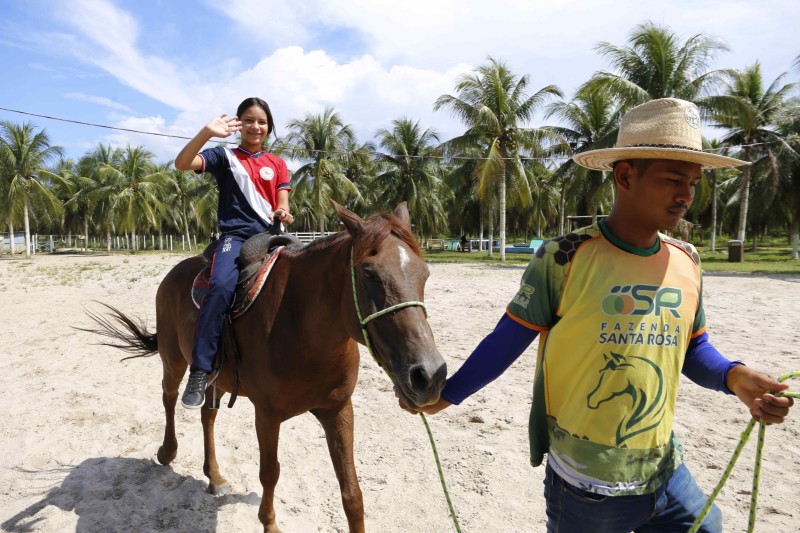 Fazenda Escola: Estudantes da rede estadual de Novo Airão participam de projeto prioritário do Governo do Amazonas
