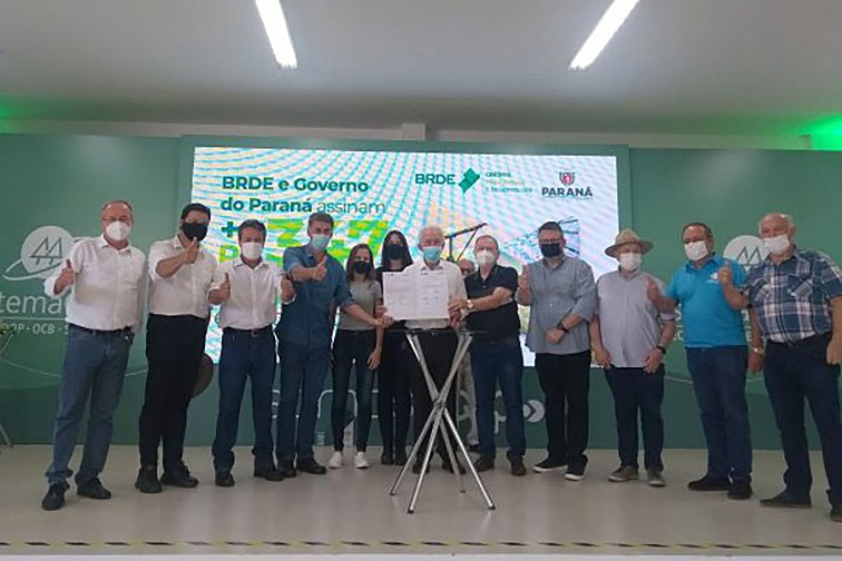 Parceria entre BRDE e Sicredi estimula acesso ao Banco do Agricultor Paranaense