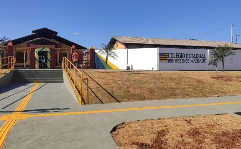 Em Águas Lindas de Goiás, Caiado inaugura Colégio Estadual Iris Rezende Machado