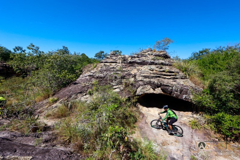 Ciclistas dão passeio pela história do Parque Nacional de Sete Cidades em circuito técnico