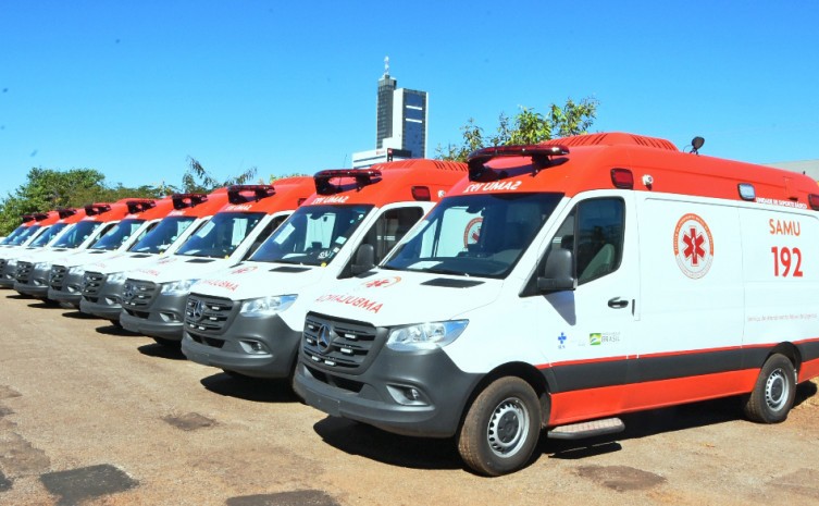 Secretaria da Saúde participa da entrega de ambulâncias para o Samu